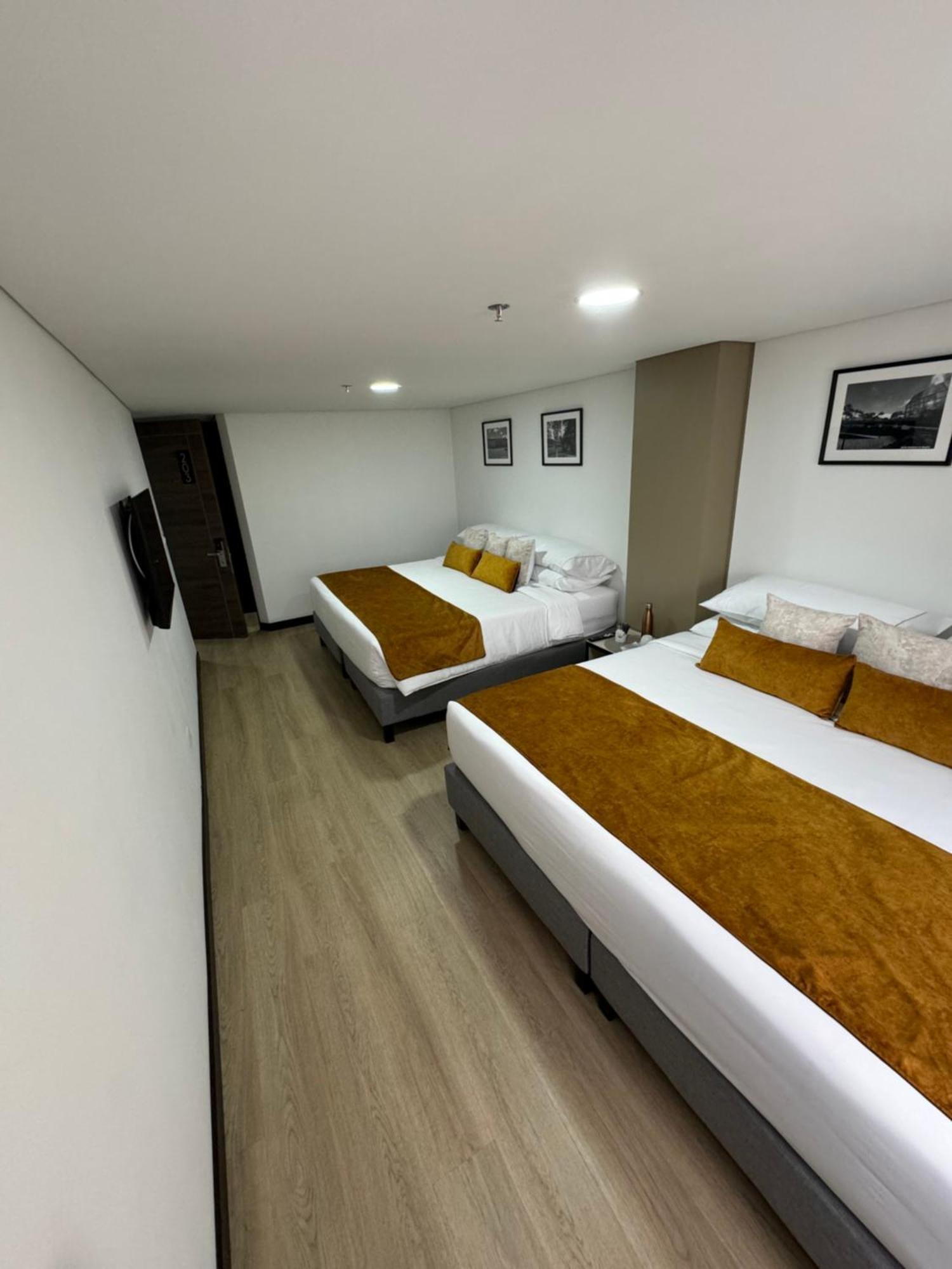 Hotel Wlh Gold Bogotá Exteriör bild