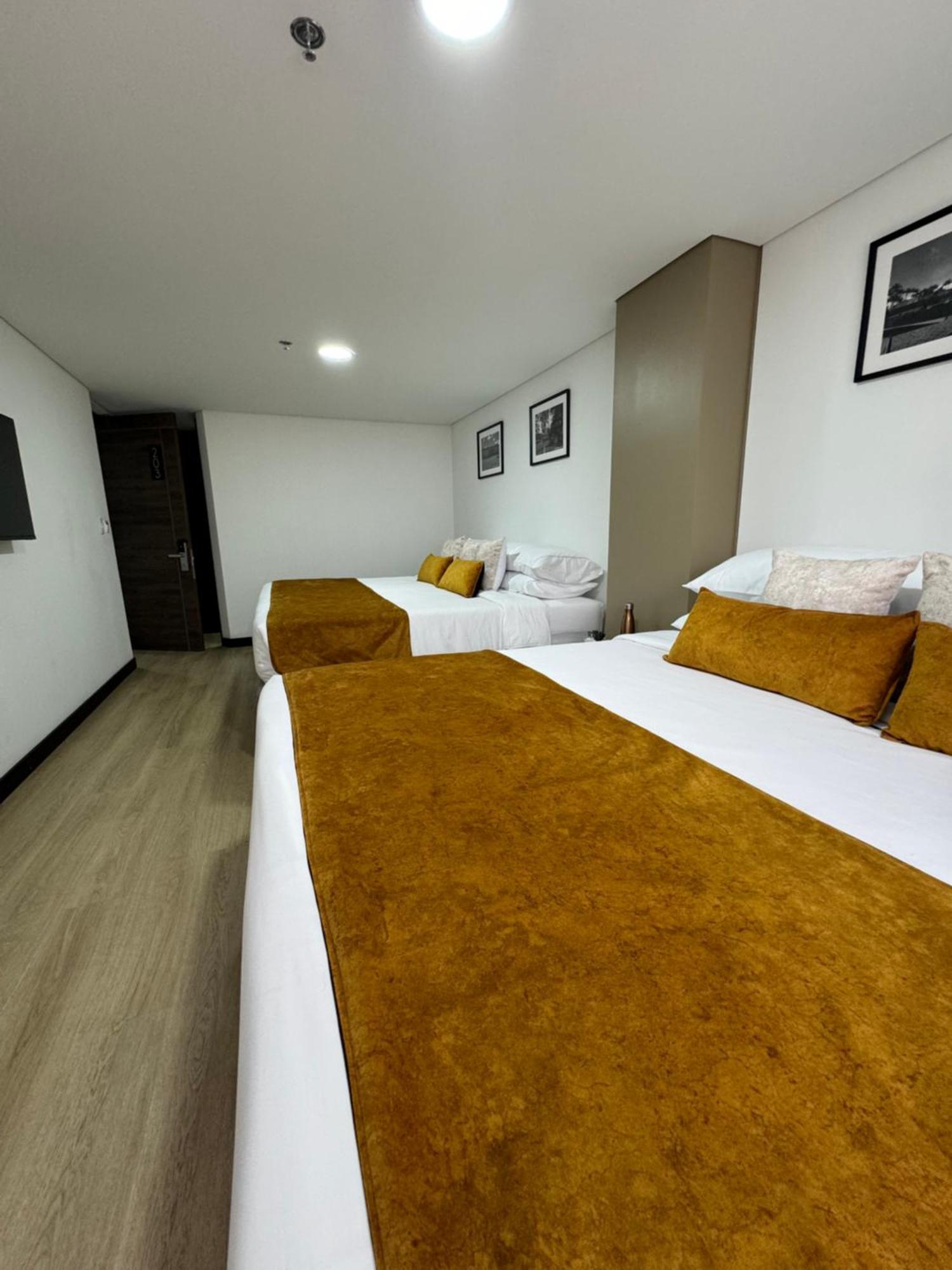 Hotel Wlh Gold Bogotá Exteriör bild