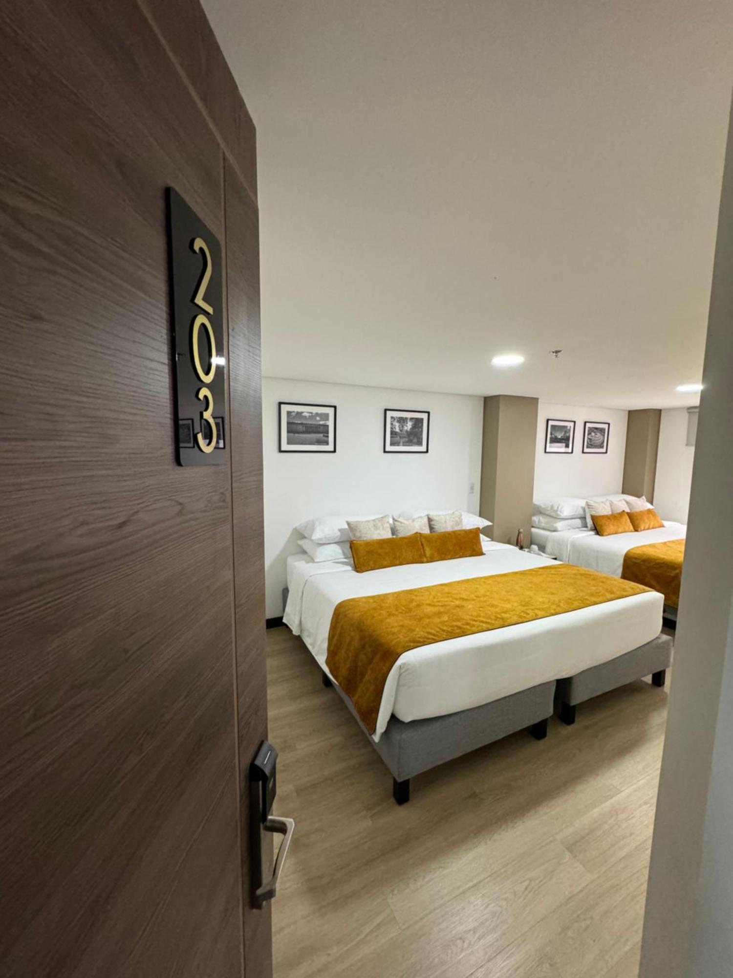 Hotel Wlh Gold Bogotá Exteriör bild