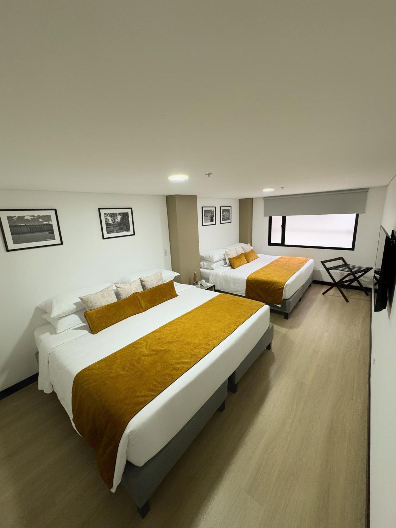 Hotel Wlh Gold Bogotá Exteriör bild
