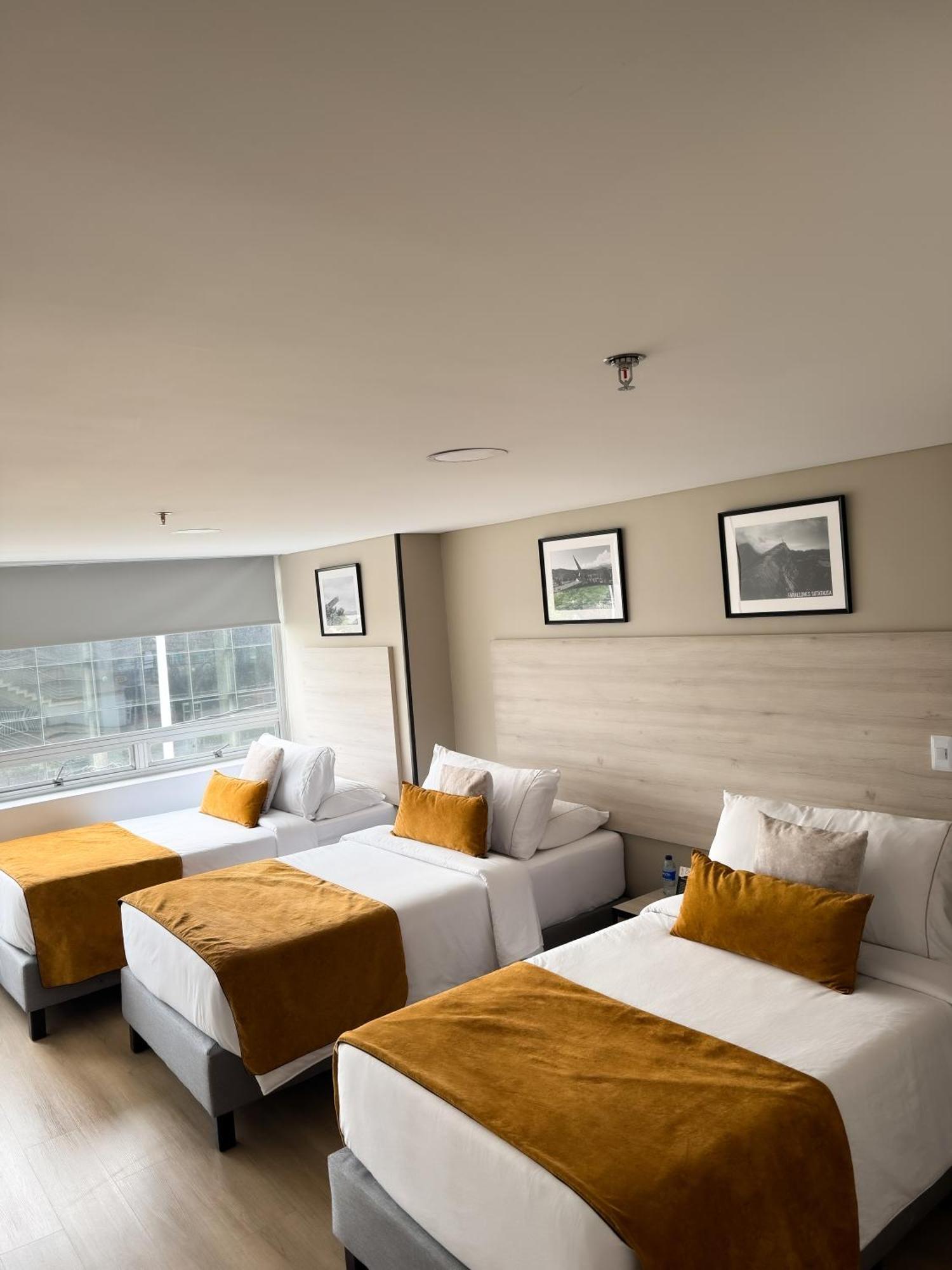 Hotel Wlh Gold Bogotá Exteriör bild