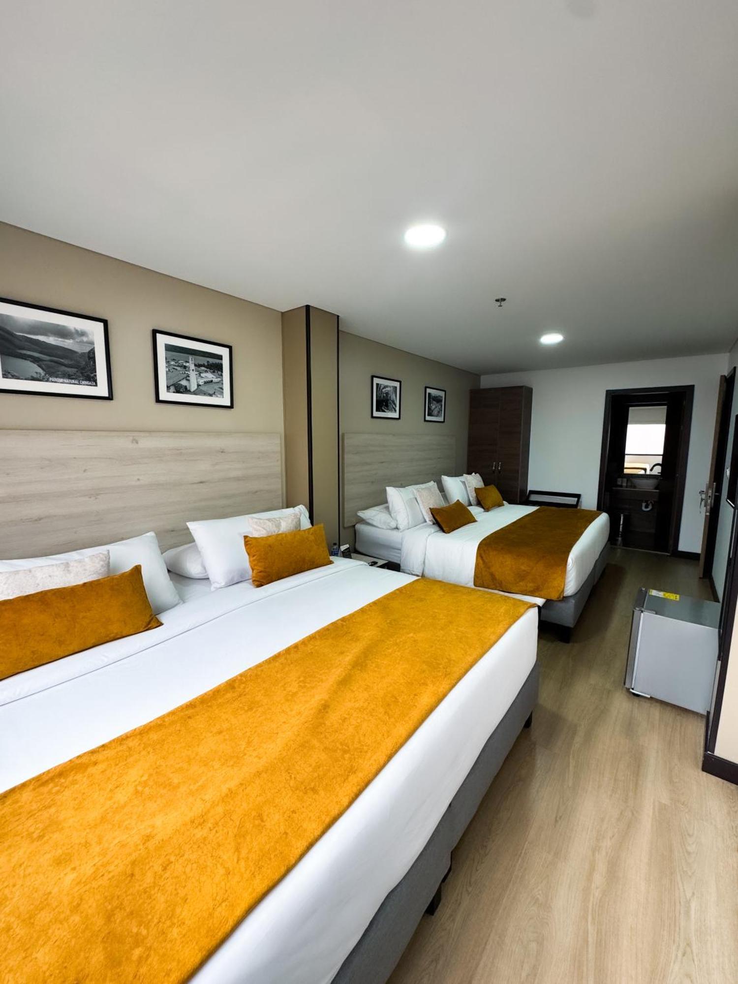 Hotel Wlh Gold Bogotá Exteriör bild